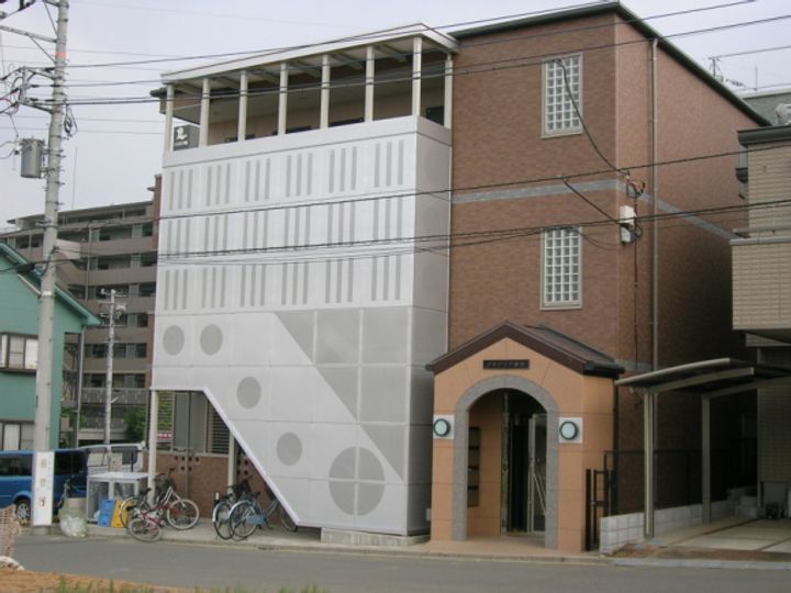 アカデミア和光の外観