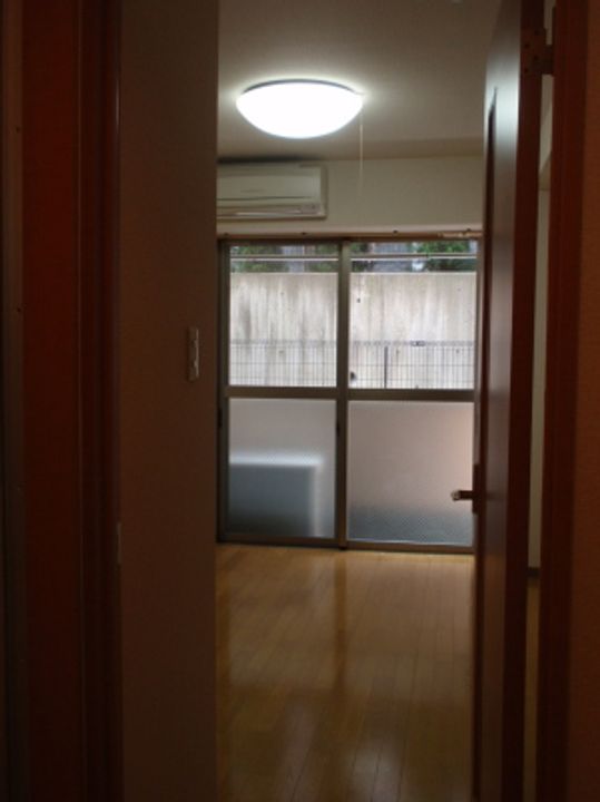 アカデミア和光の居間