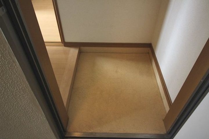 入江ビルの玄関