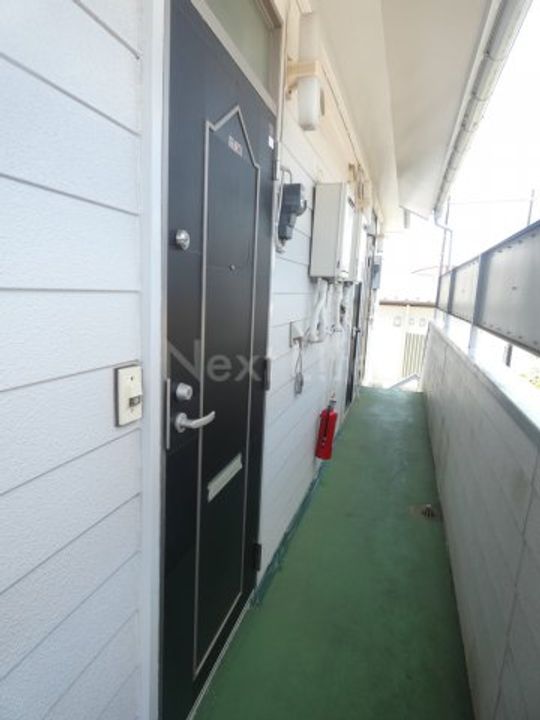 神奈川県相模原市南区相南2(アパート)の賃貸物件の玄関