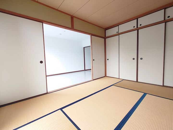 ADEST宝ヶ池の内装