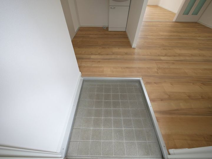 コーポ丸山の玄関