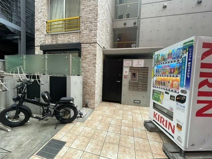 東京都新宿区西新宿4(マンション)の賃貸物件の地図
