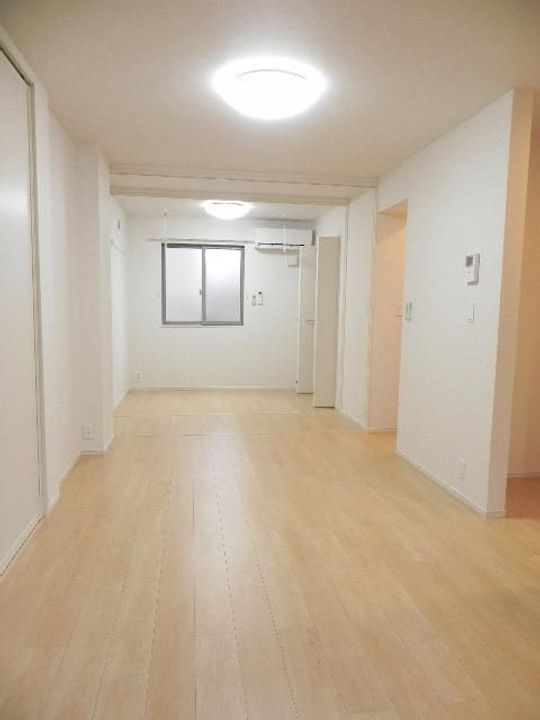 千葉県柏市高田(アパート)の賃貸物件の居間