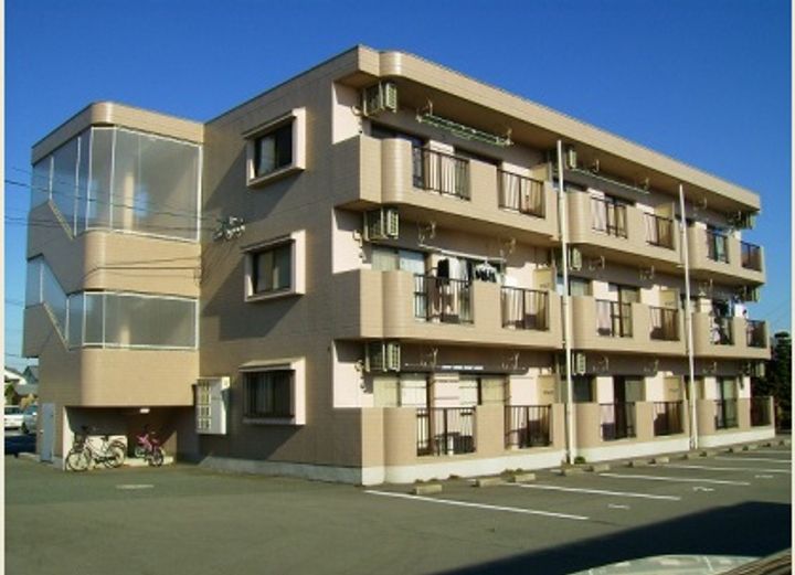 アールティマンション小沼の外観