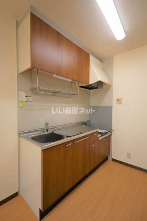 シャトーバリュージュ Aのキッチン