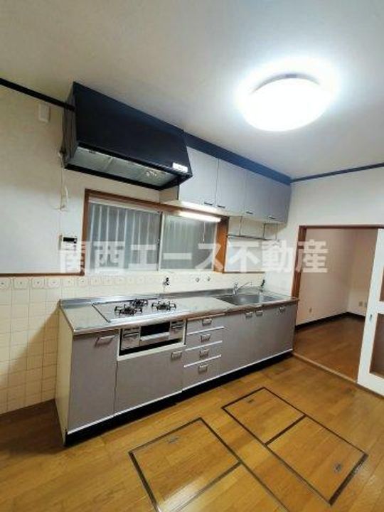 大阪府大東市諸福5(一戸建)の賃貸物件のキッチン