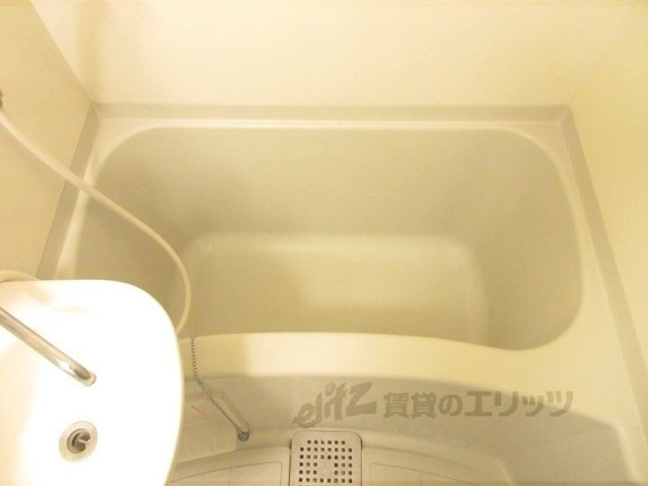 レオパレスWISTERIAの風呂