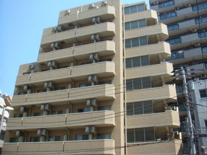 ミェーレ船橋の外観