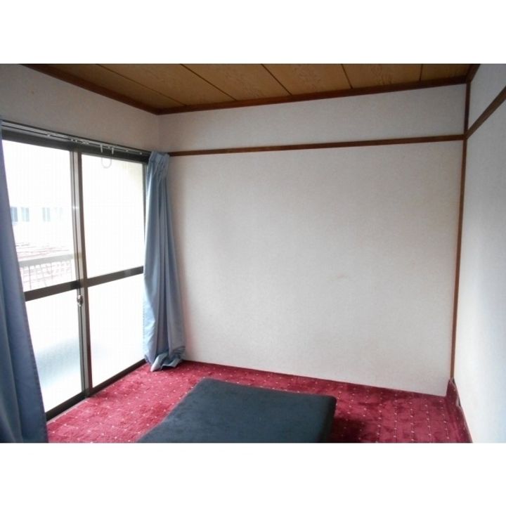 静岡県沼津市添地町(マンション)の賃貸物件の居間