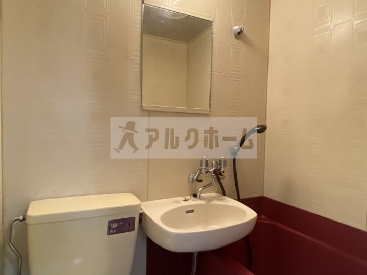 ロイヤル柏原の内装