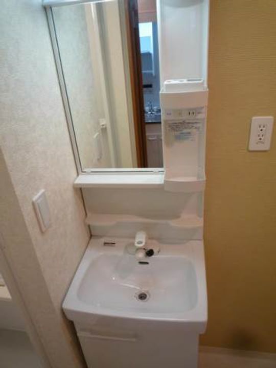 グランヒルズ岸谷の内装