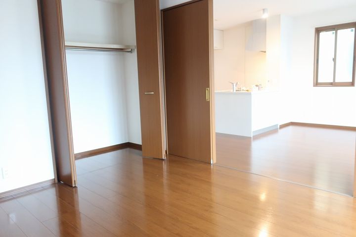 プロヴァンス土器東 B棟の内装