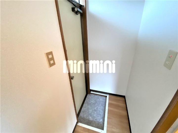 ハイムフジの玄関