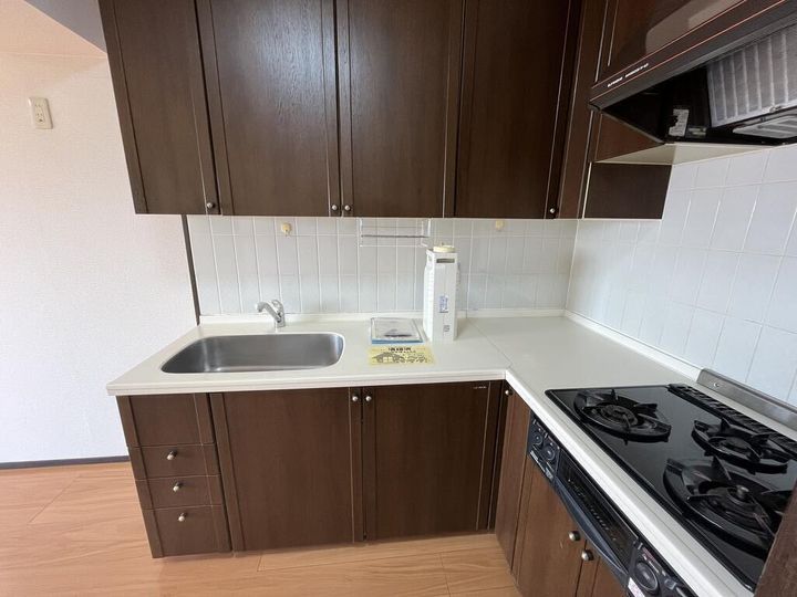 ライオンズマンション十日町のキッチン