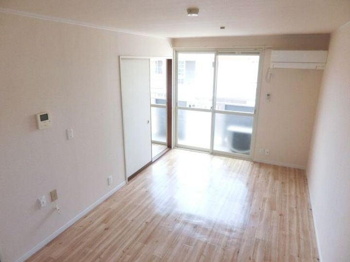 ウィステリアおゆみ野Aの居間