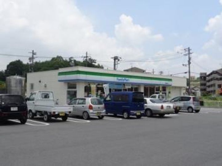 ゴールドクレストの周辺