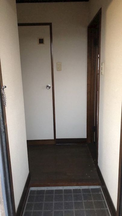 福岡県北九州市八幡東区日の出2(マンション)の賃貸物件の玄関