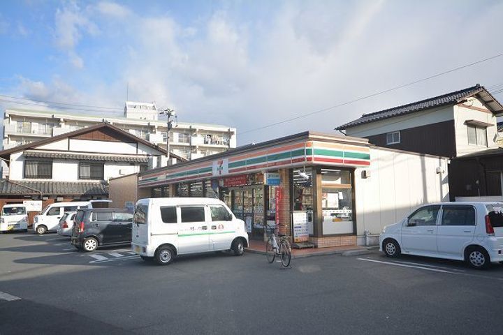 Sone ApartmentBの周辺