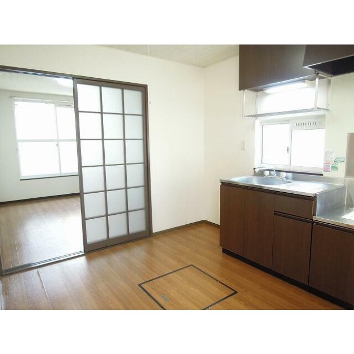 ヒルズメグミの居間