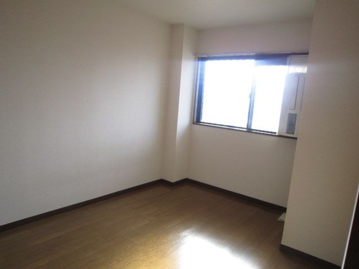 第3杉山ビルの内装