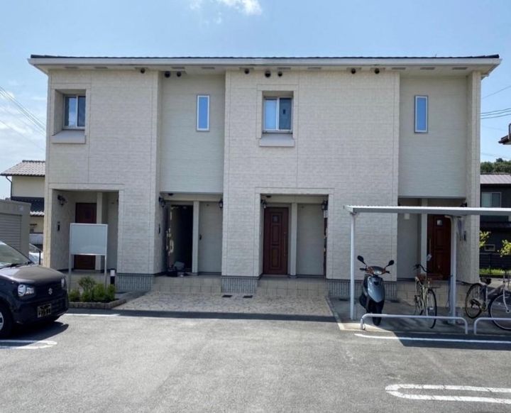 NEW コリーナの外観