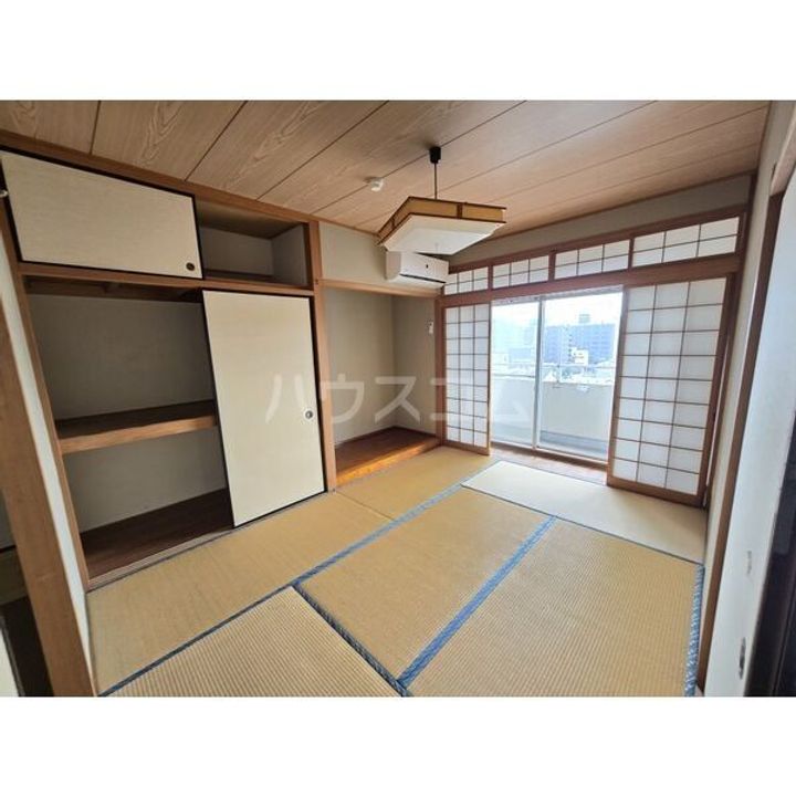 うなばらマンション2の内装