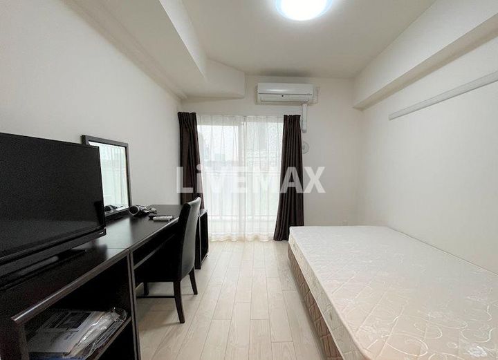 プレサンス名古屋STATIONサティナの居間