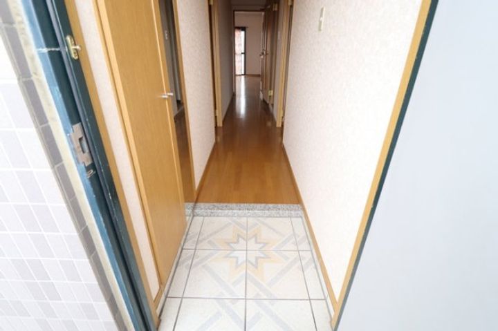 埼玉県深谷市上柴町西2(アパート)の賃貸物件の玄関