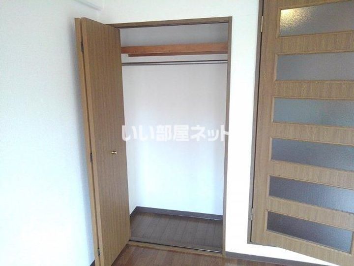 滋賀県草津市岡本町の賃貸マンションの内装