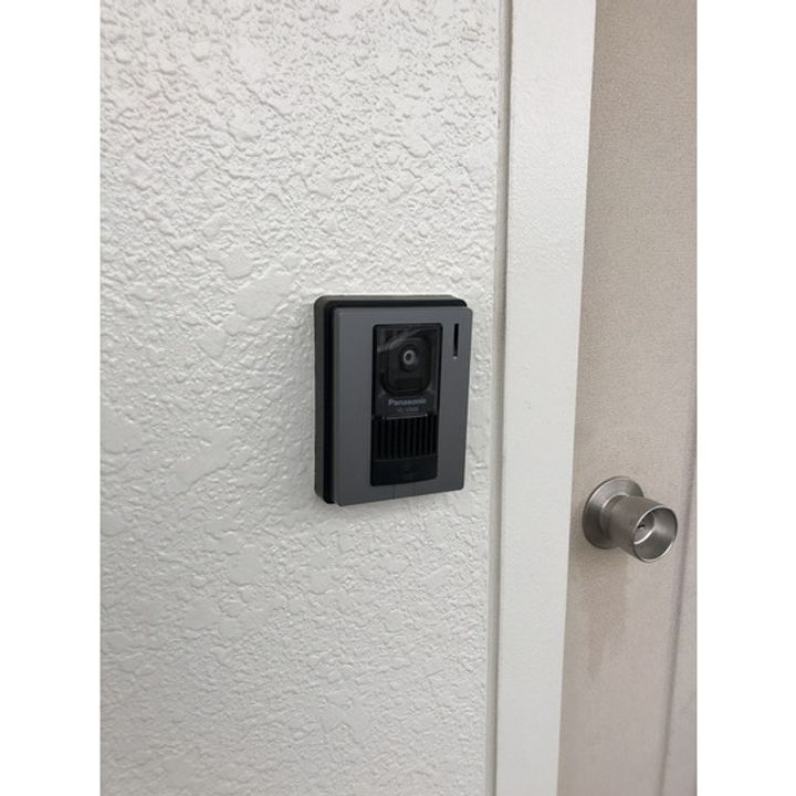 ハイライフシティ南青山E棟の玄関