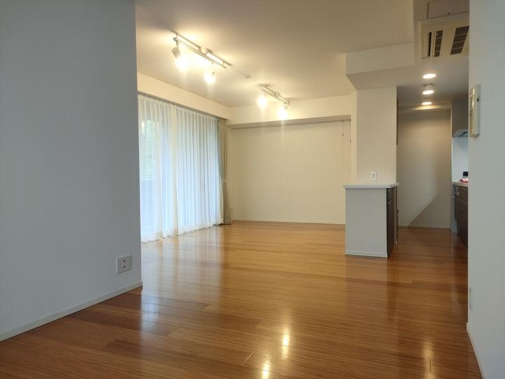 桜丘パークハウスの居間