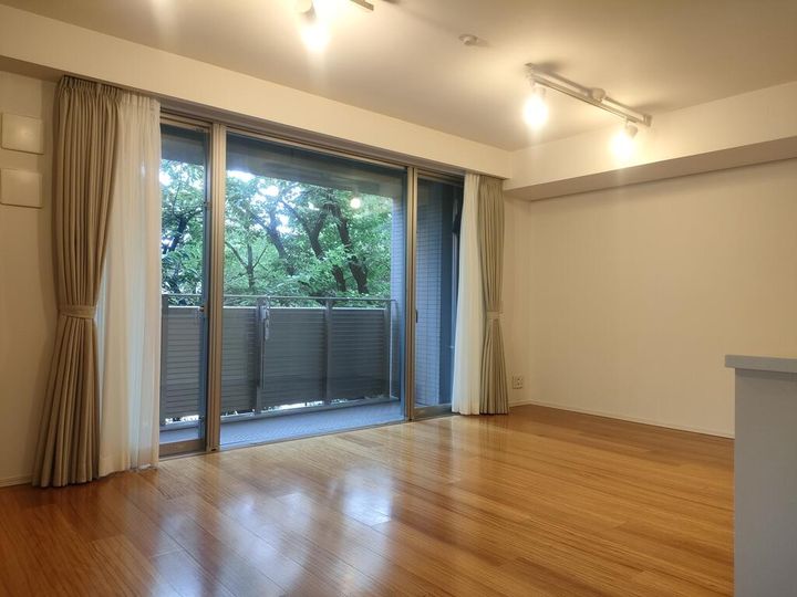 桜丘パークハウスの居間