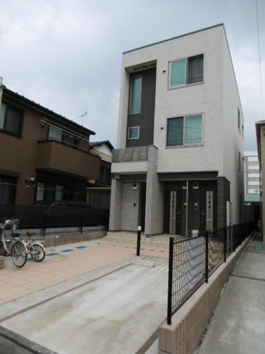 ハウオリ新川崎の外観