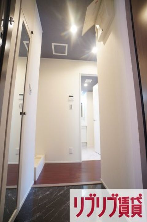 千葉県千葉市中央区新宿2(マンション)の賃貸物件の玄関