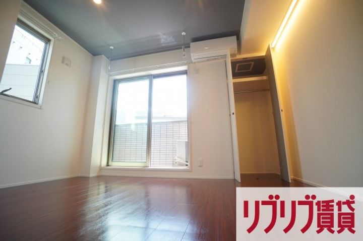 千葉県千葉市中央区新宿2(マンション)の賃貸物件の居間