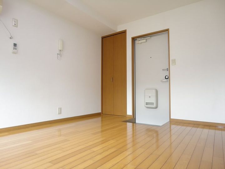 東京都調布市八雲台2(マンション)の賃貸物件の居間