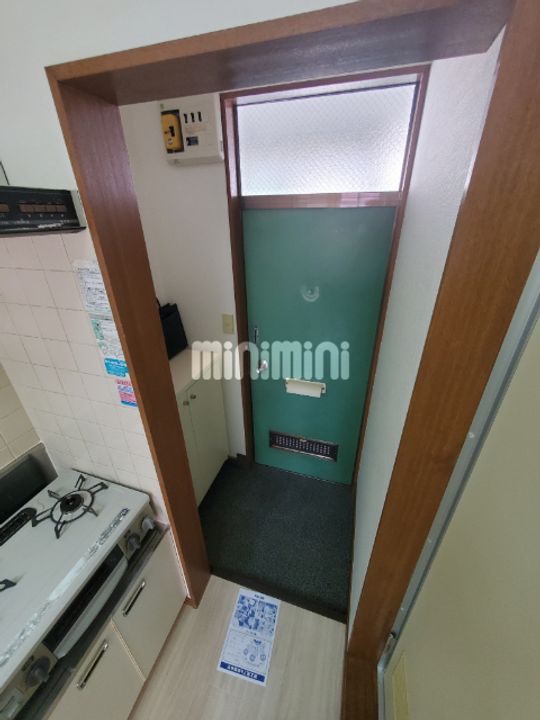 ソレイユ駒沢の玄関