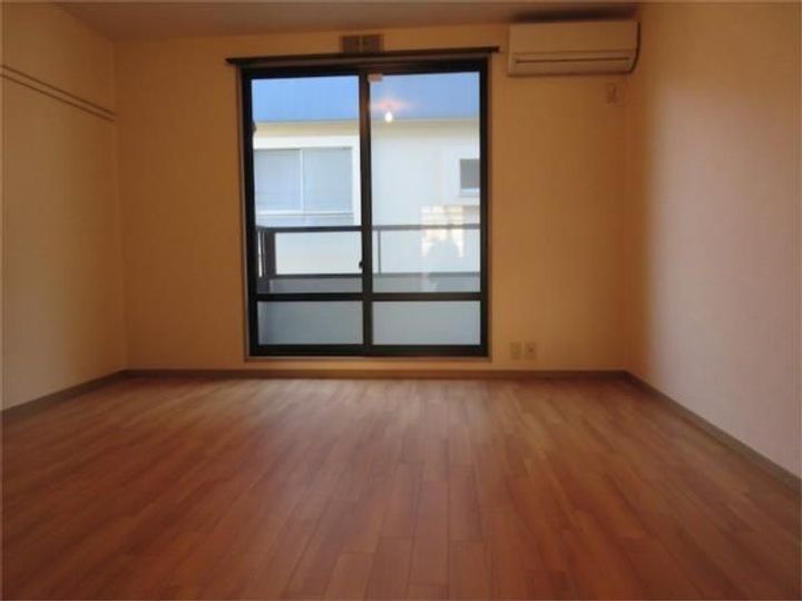 東京都世田谷区砧4(アパート)の賃貸物件の居間