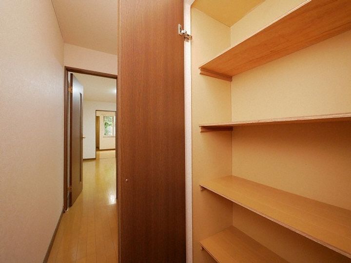フロルドゥコルザの内装