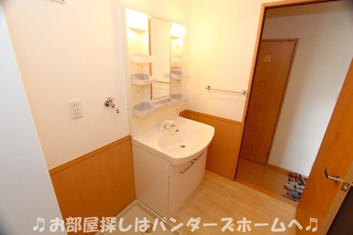 ルミエール東中振C棟の内装