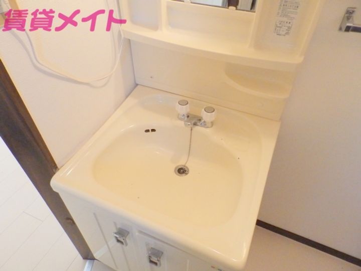 タウニーパインツリーの内装