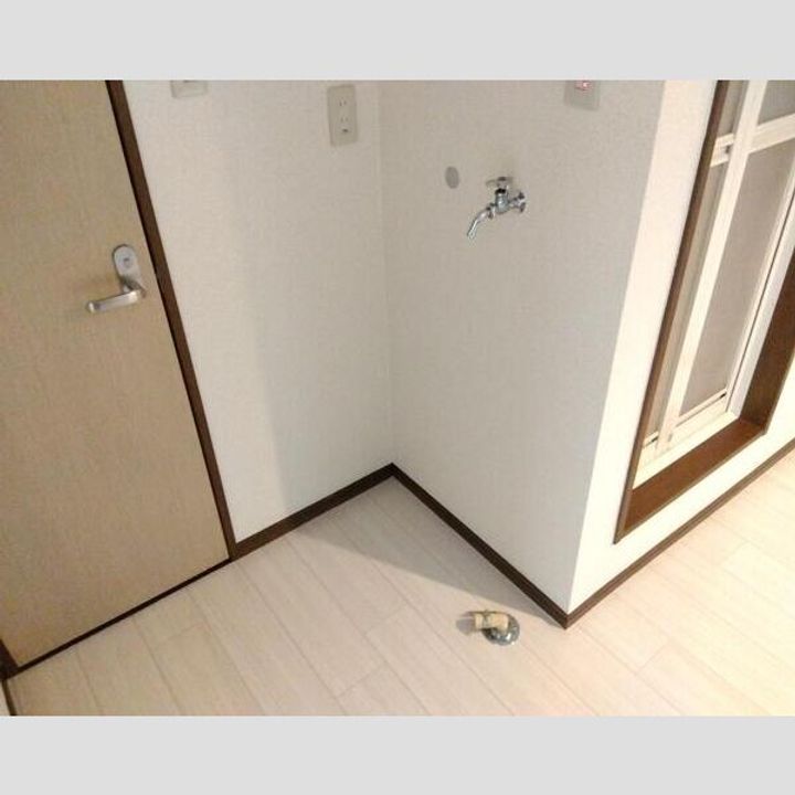 シェモア泉中央の内装