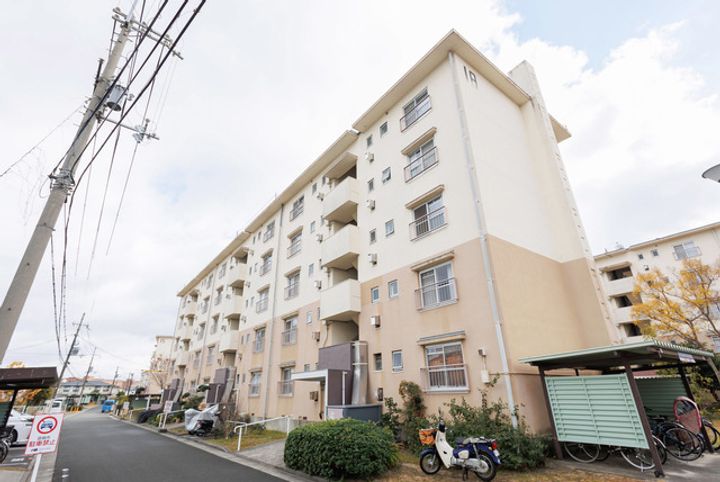 UR桜丘の外観