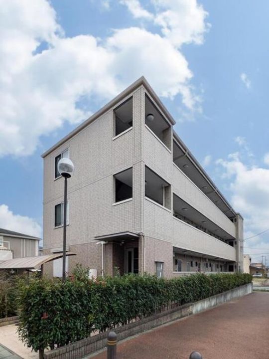 埼玉県吉川市美南1(アパート)の賃貸物件の外観