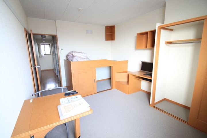 新潟県新発田市中曽根町2(アパート)の賃貸物件の居間