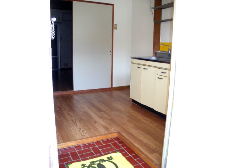 静岡県三島市壱町田(アパート)の賃貸物件の玄関