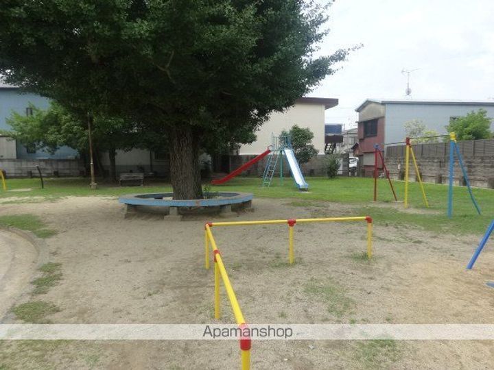 アベニュー砂山の周辺