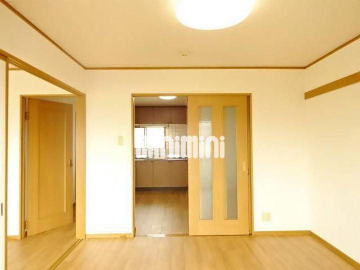 ロイヤルコート伏見の内装