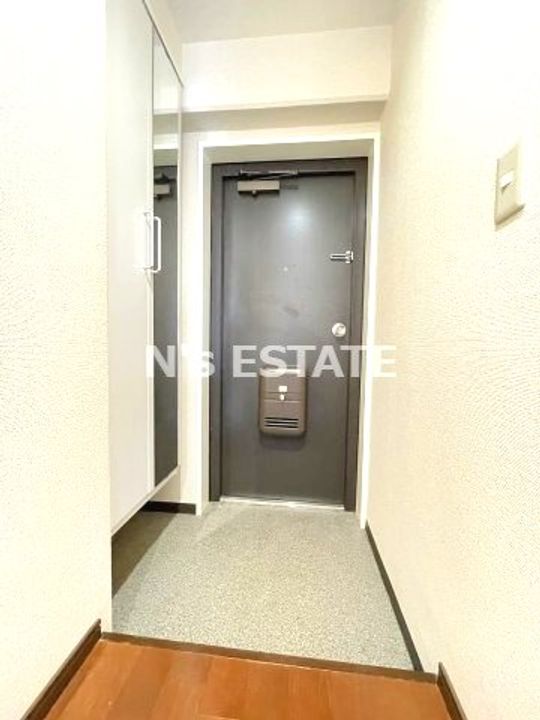 サンメゾン大開の玄関